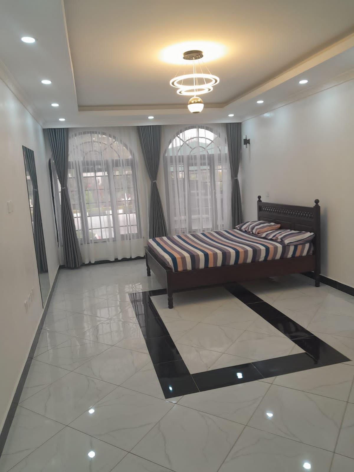 7 BR Mega Mansion on Sale on Karen  - Image 7