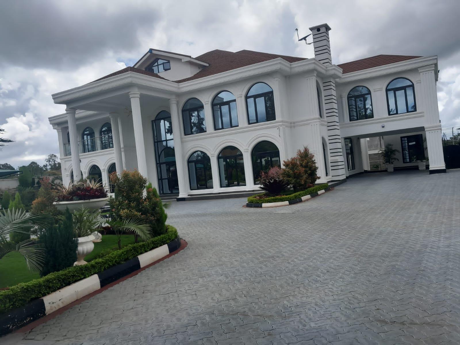 7 BR Mega Mansion on Sale on Karen  - Image 5