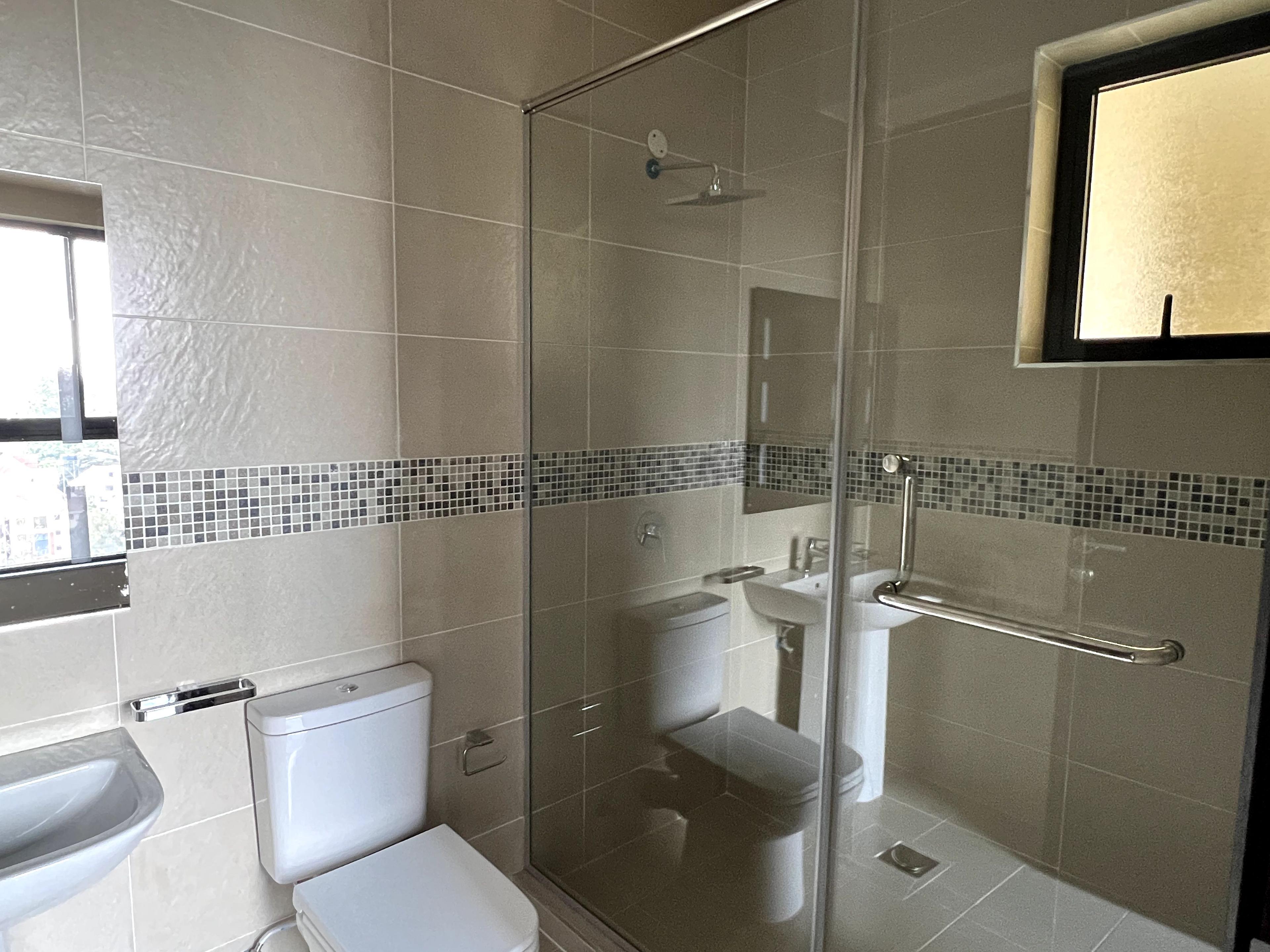 4 BEDROOMS DUPLEXES FOR SALE IN LAVINGTON - Image 17