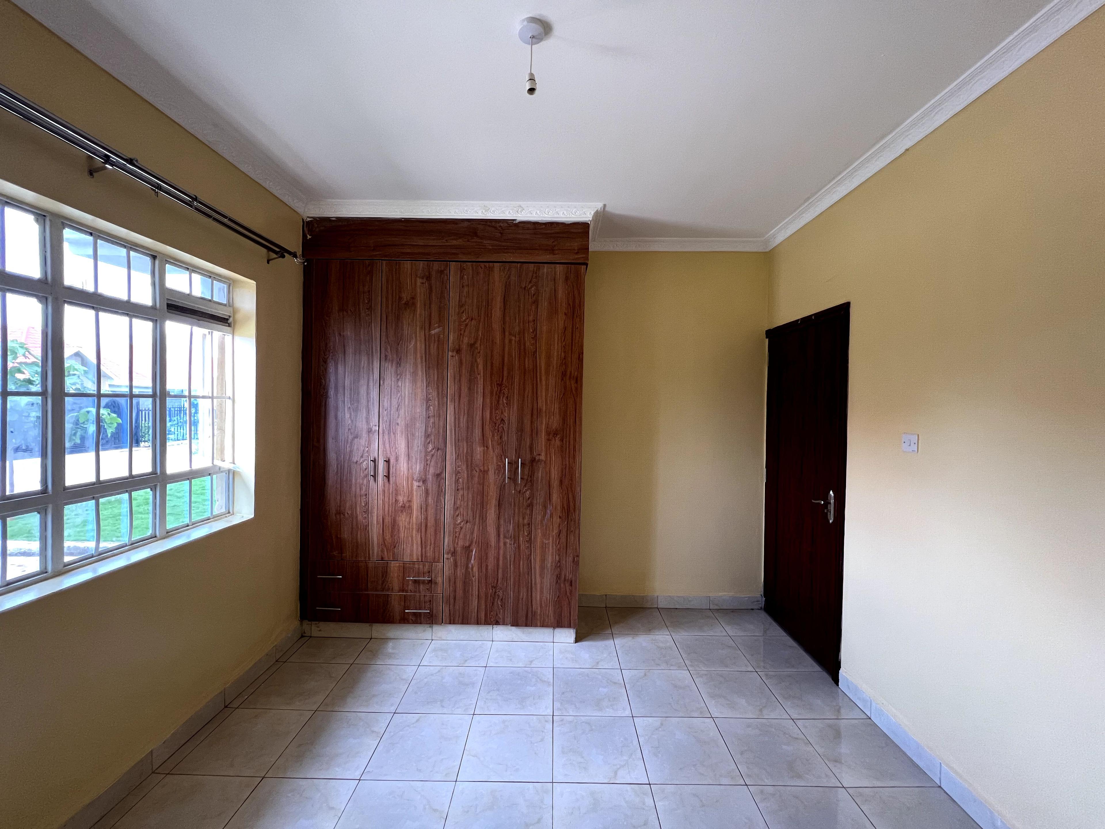 3 BR BUNGALOWS TO LET IN KENYATTA ROAD - Image 3