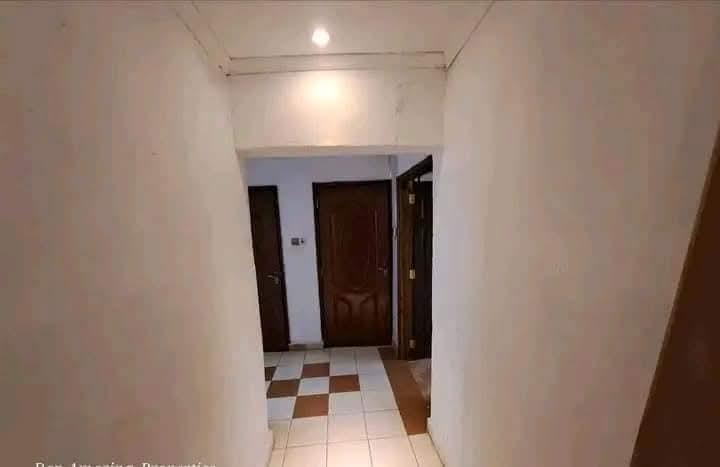 Distress sale of a 3bdr house - Image 8