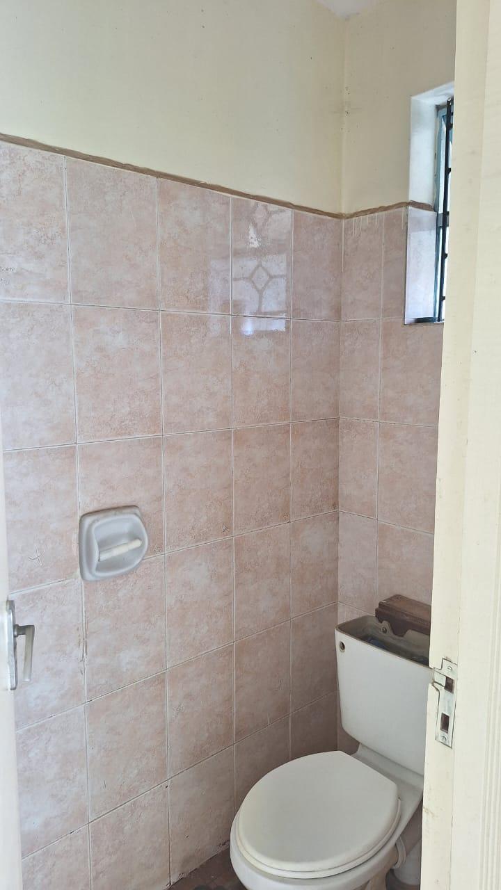 Home to let/sale in Karen  - Image 27