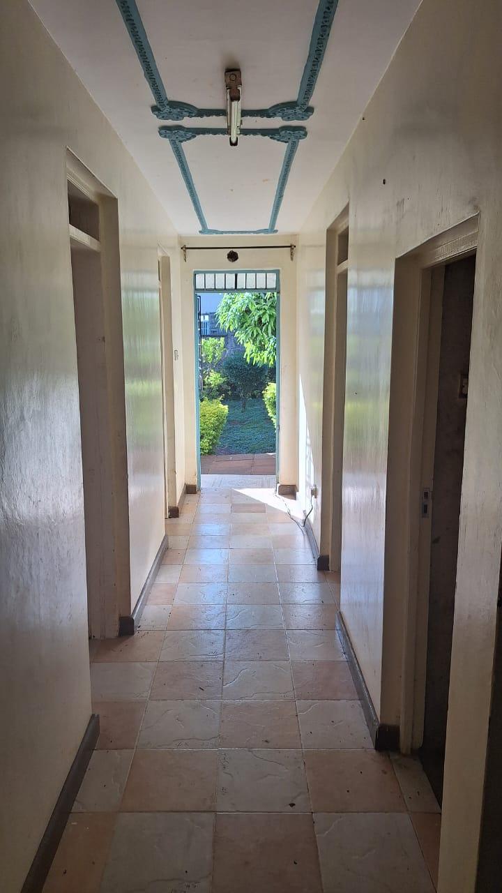 Home to let/sale in Karen  - Image 25