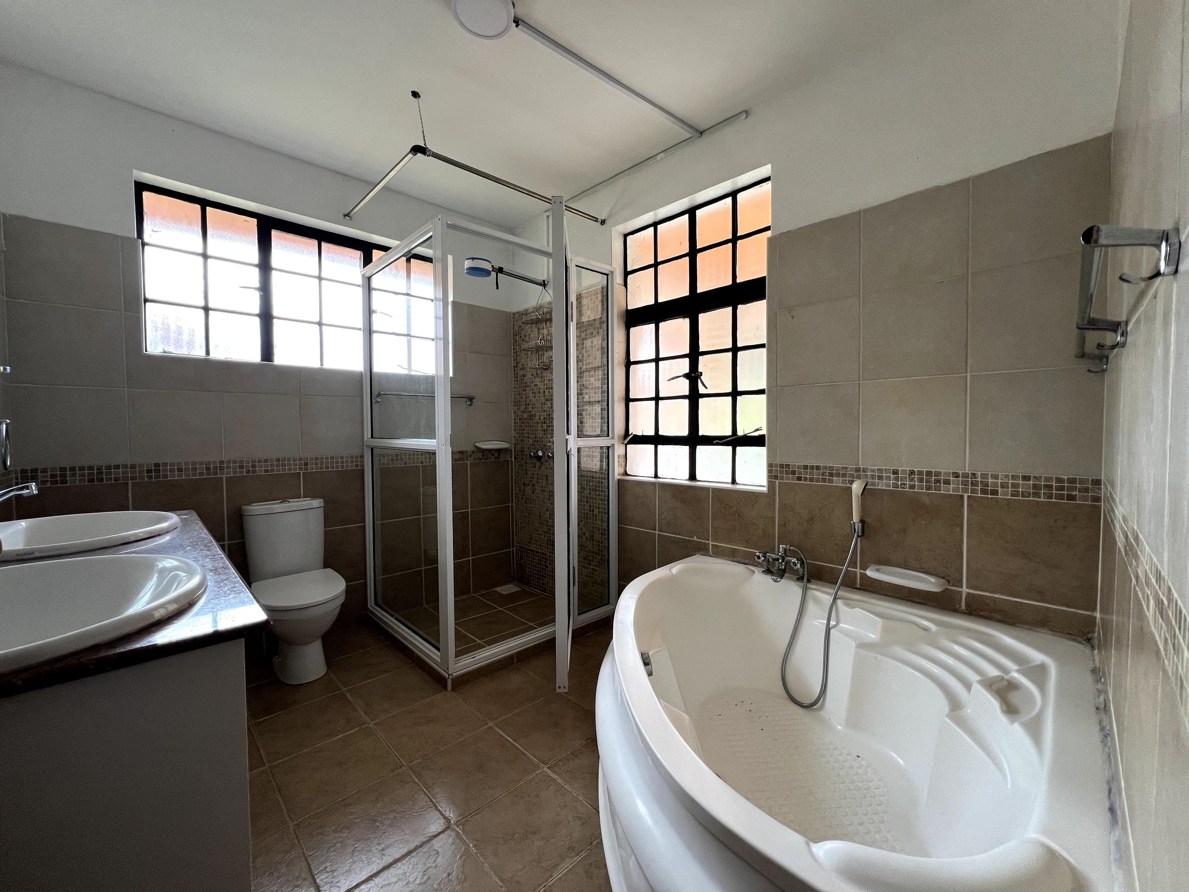Luxurious 5-Bedroom All-Ensuite House on Sale in Kileleshwa - Image 10