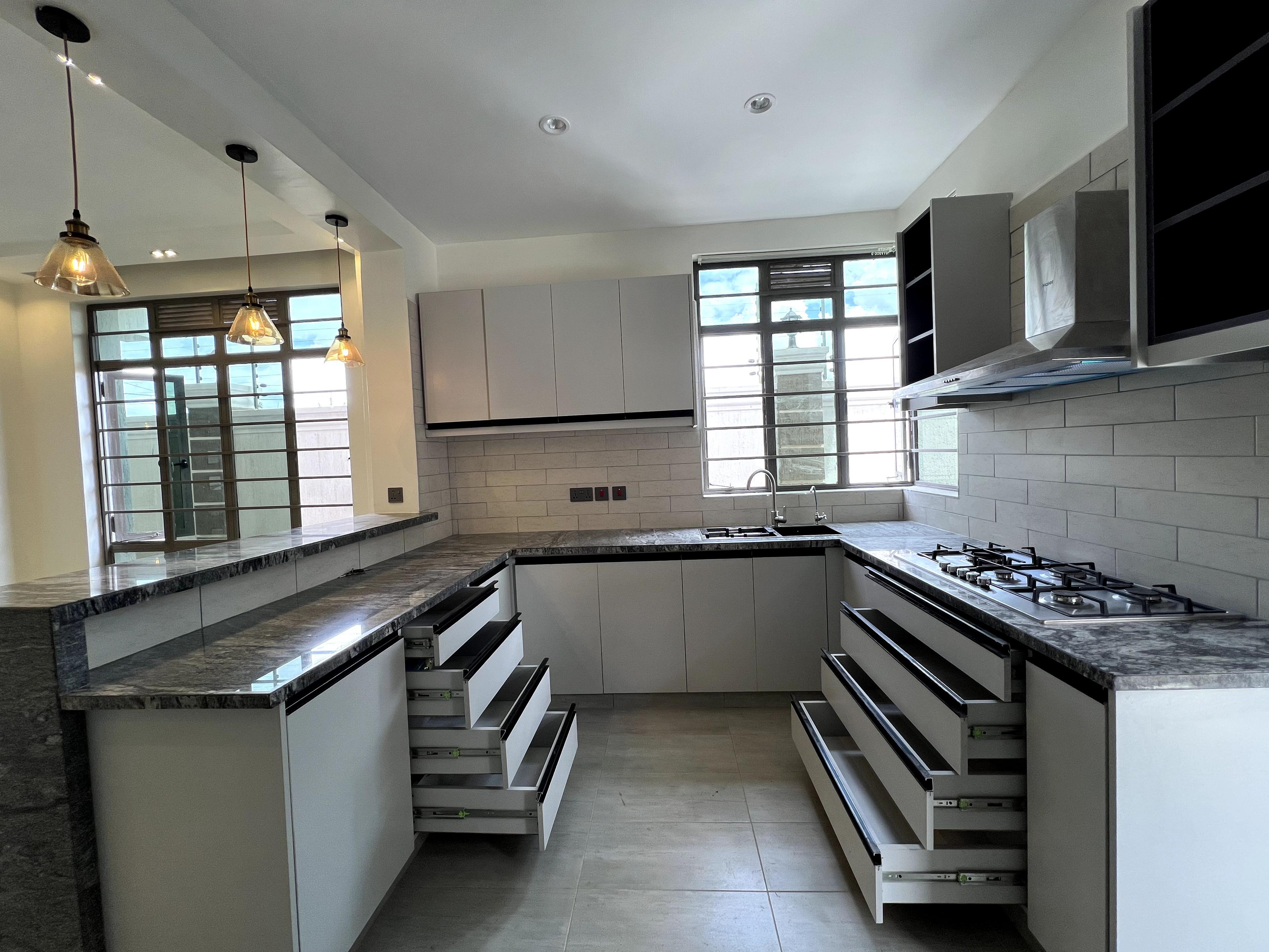 4-Bedroom Villas in Membley Estate - Image 8