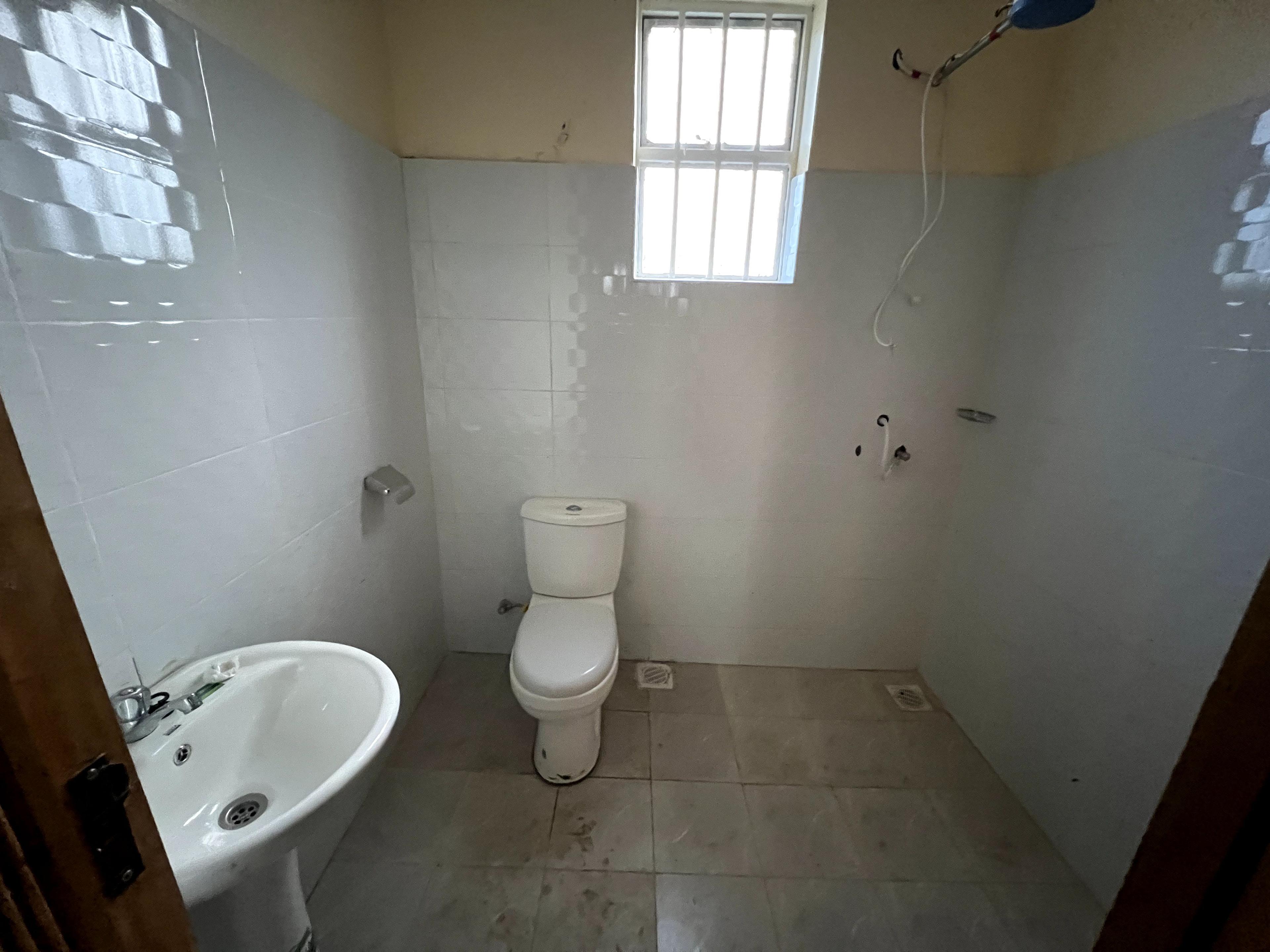 3-Bedroom All Ensuite Home at Matangi Junction - Image 14