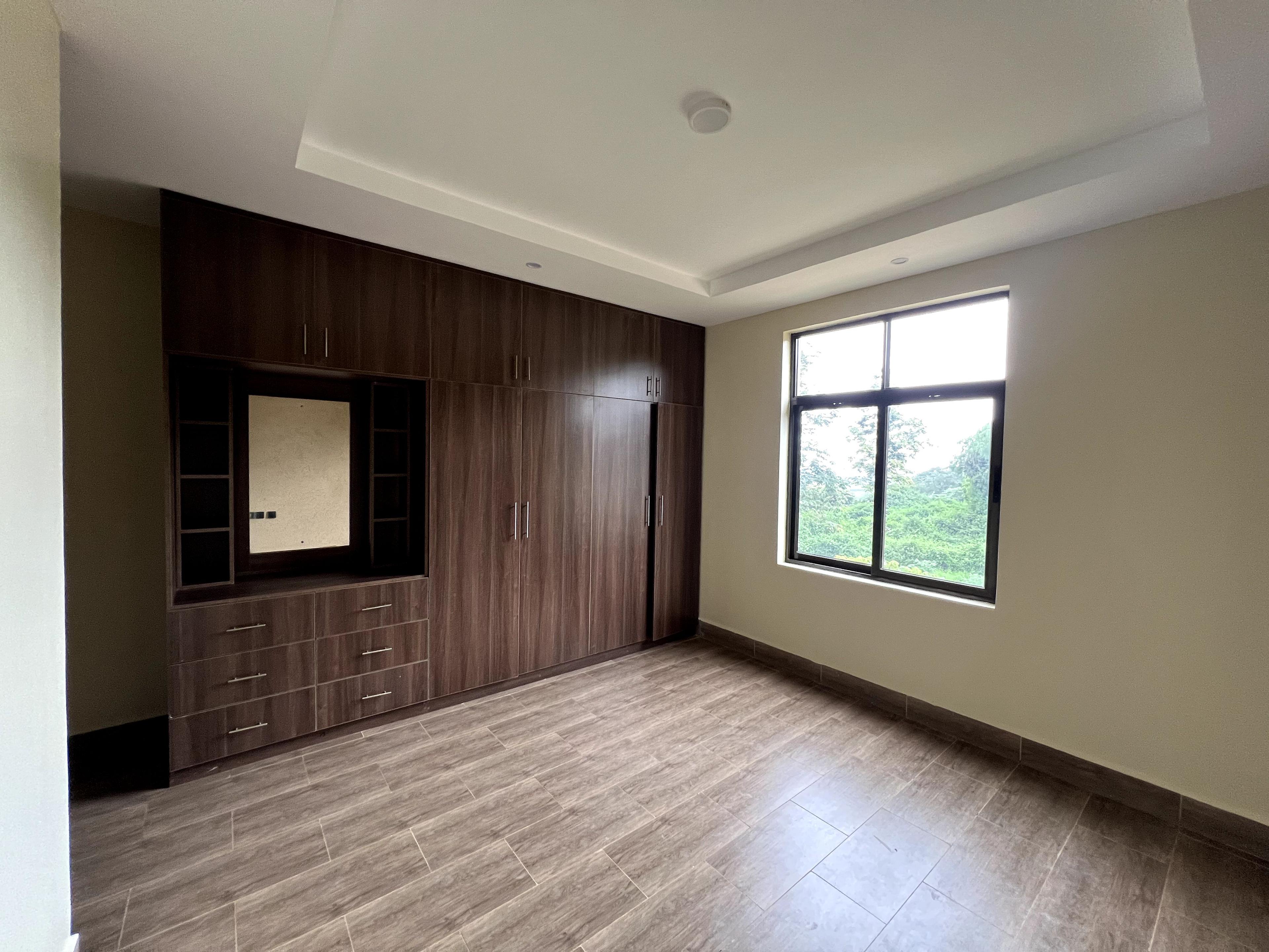 4-Bedroom Mansion in Kiambu Town - Image 16