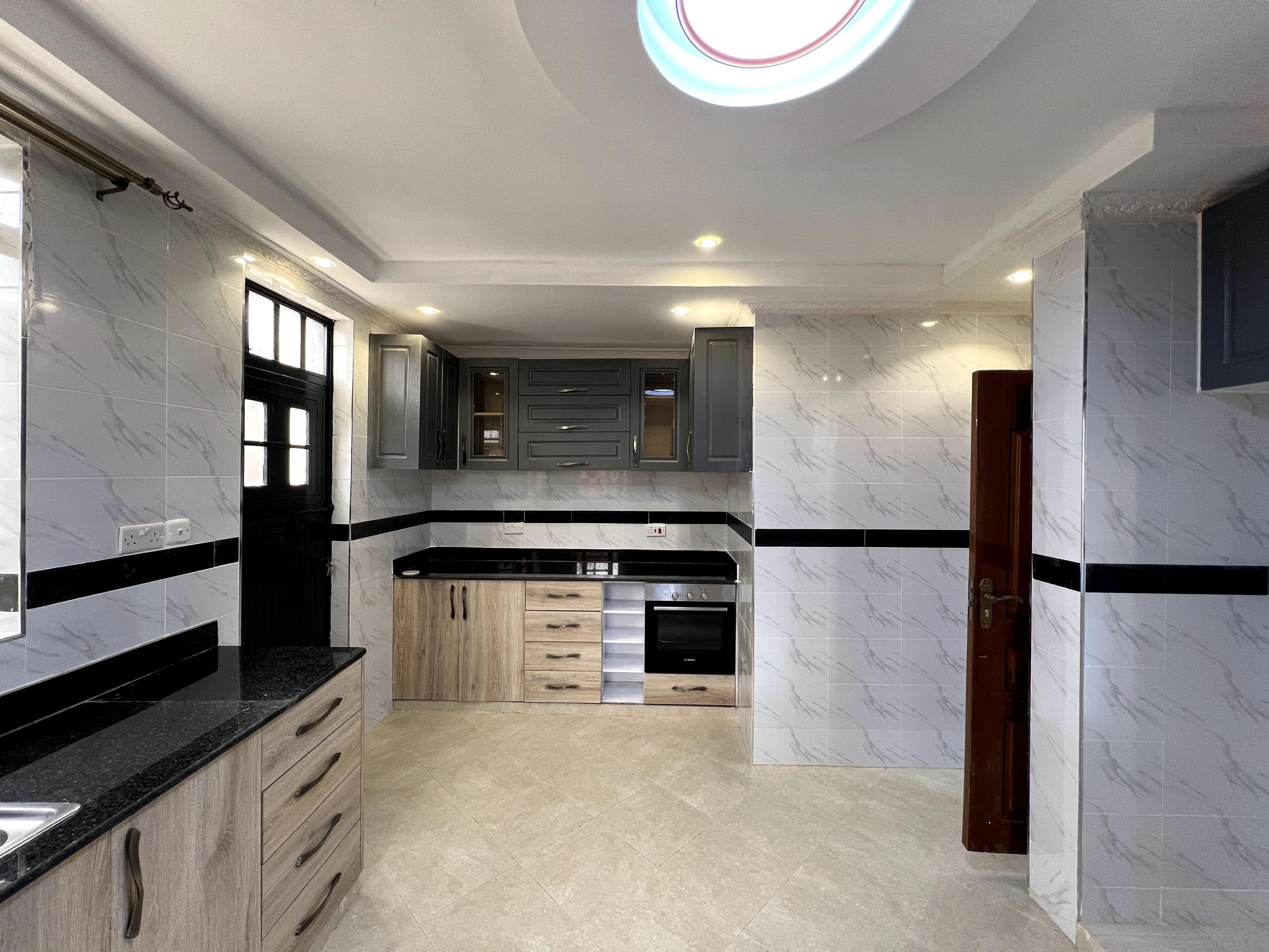 6-Bedroom Villa in a Gated Estate, Ruiru Mugutha - Image 8