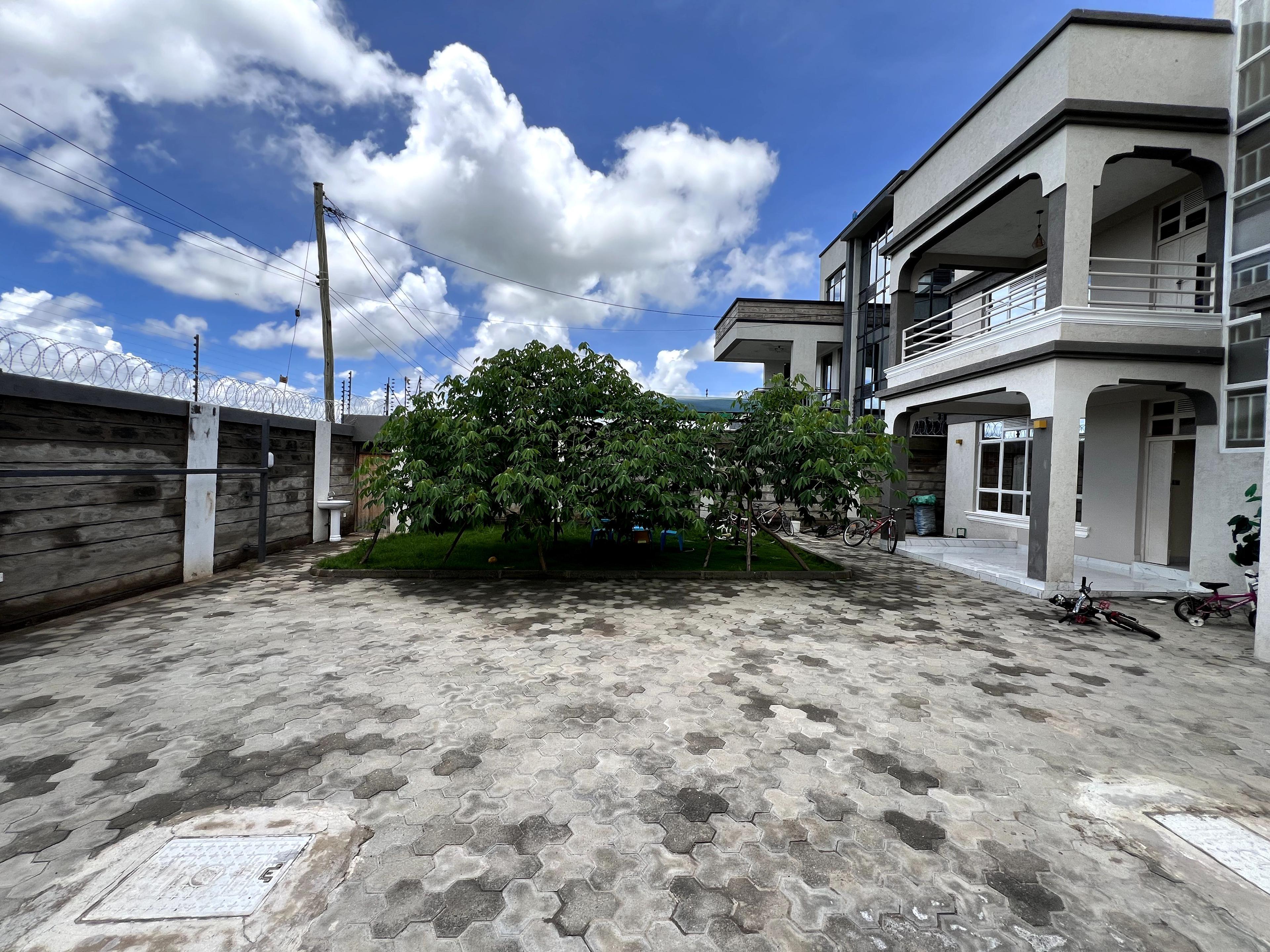 4-Bedroom All Ensuite Mansion in Yukos, Kitengela - Image 6