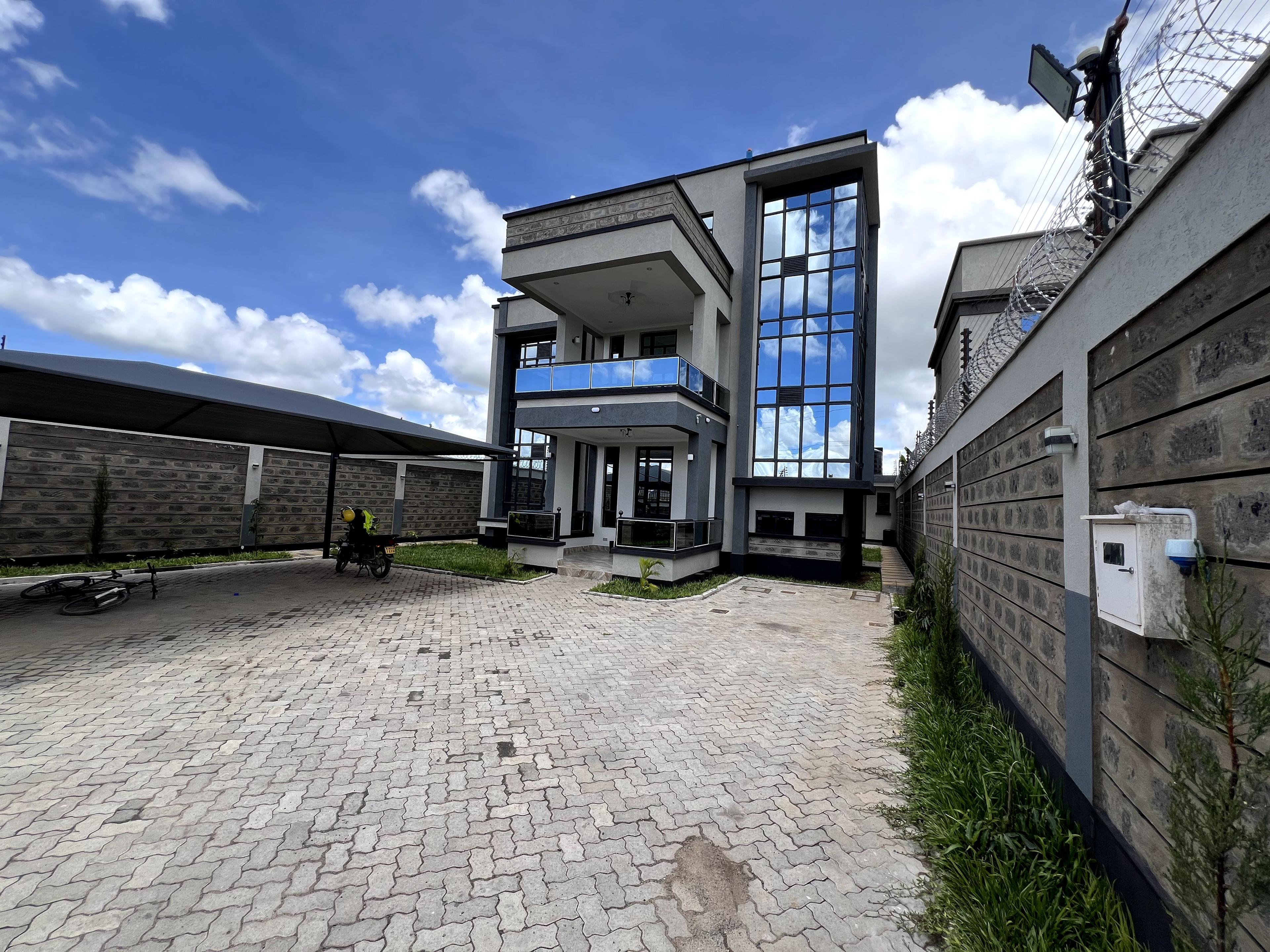 4-Bedroom All Ensuite Mansion in Kitengela, Yukos  - Image 8