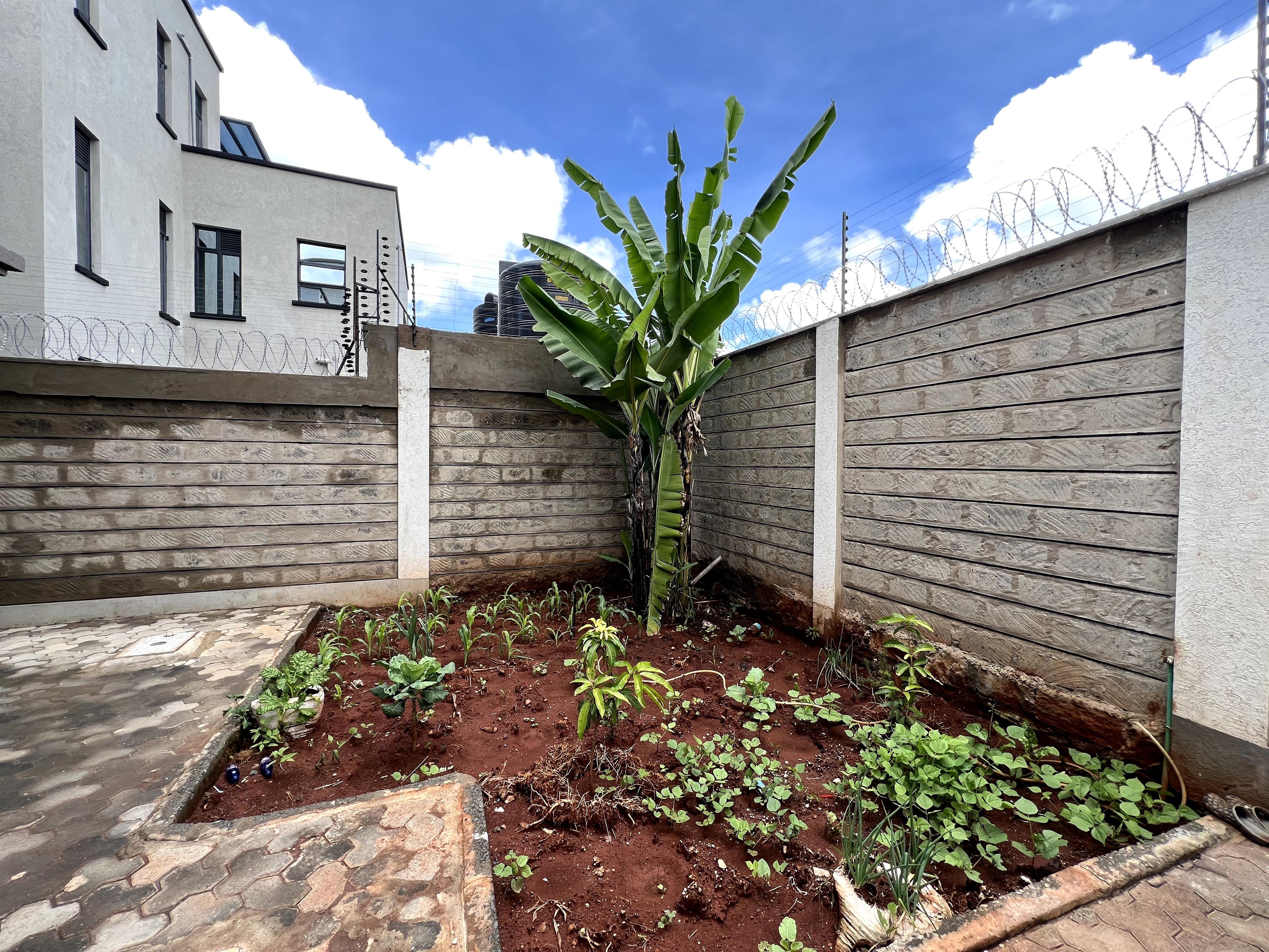 4-Bedroom All Ensuite Mansion in Kitengela, Yukos  - Image 11