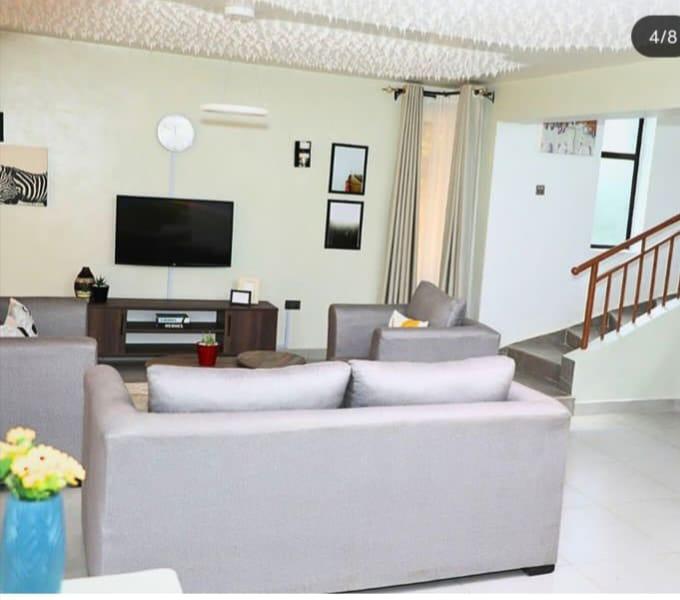 Smart Villa for Sale at a Golf Resort - Lake Elementaita - Image 3