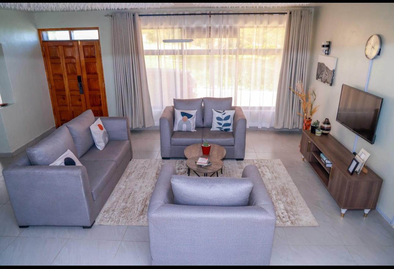 Smart Villa for Sale at a Golf Resort - Lake Elementaita - Image 16