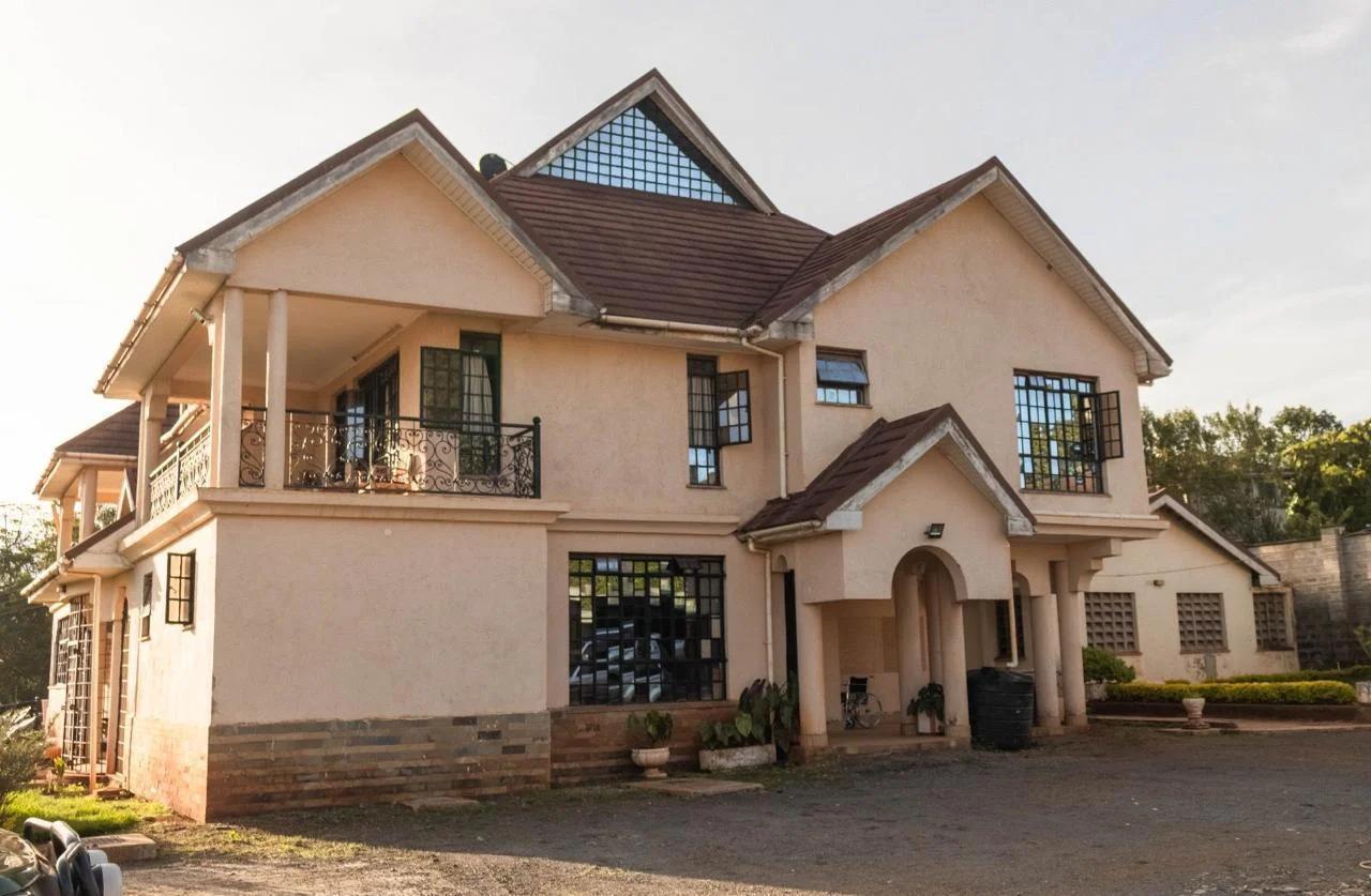 Luxurious 7-Bedroom Mansion in Runda Grove - Image 10