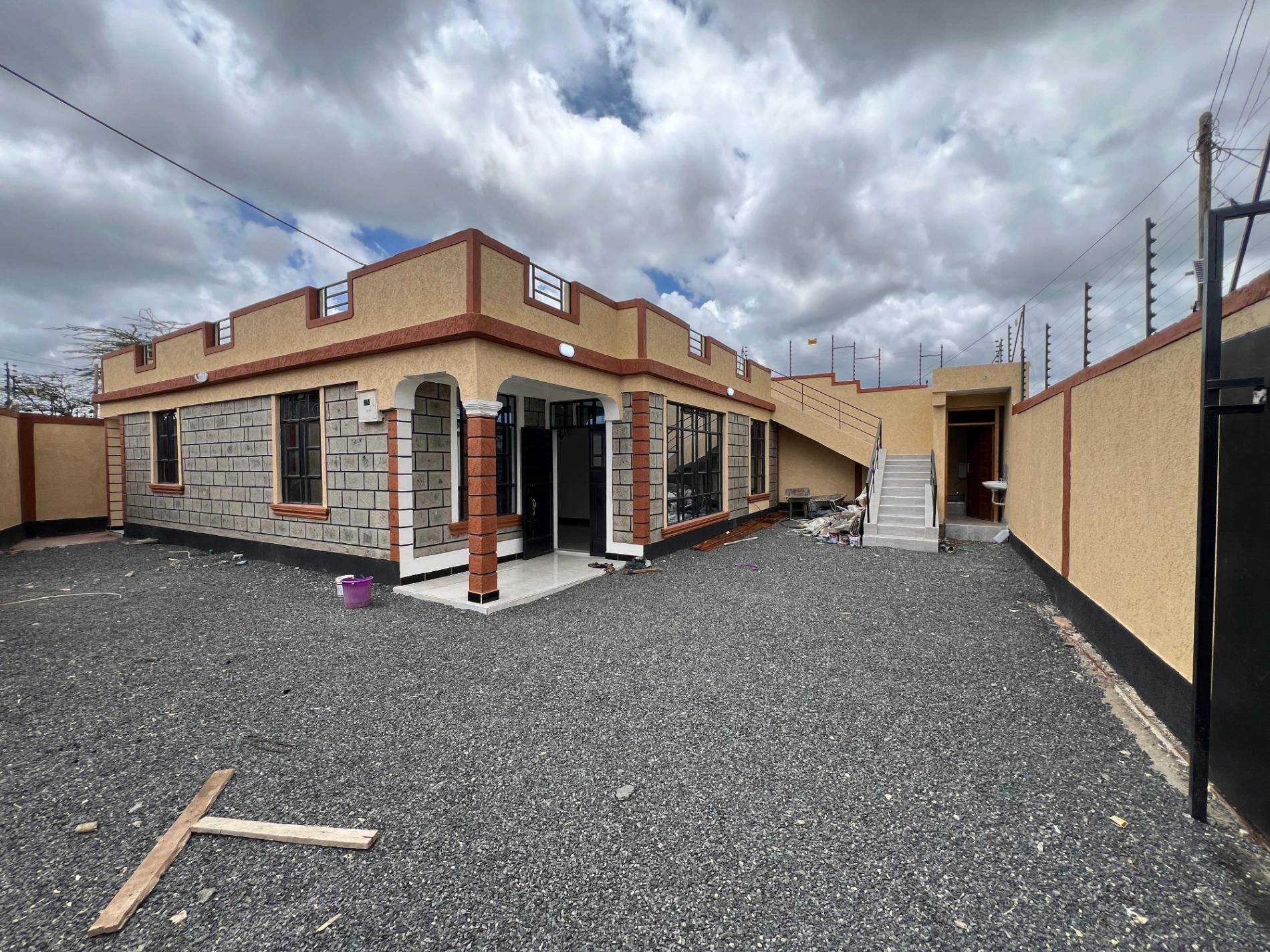3 BR BUNGALOW FOR SALE NEAR MATANGI JUCTION - Image 9