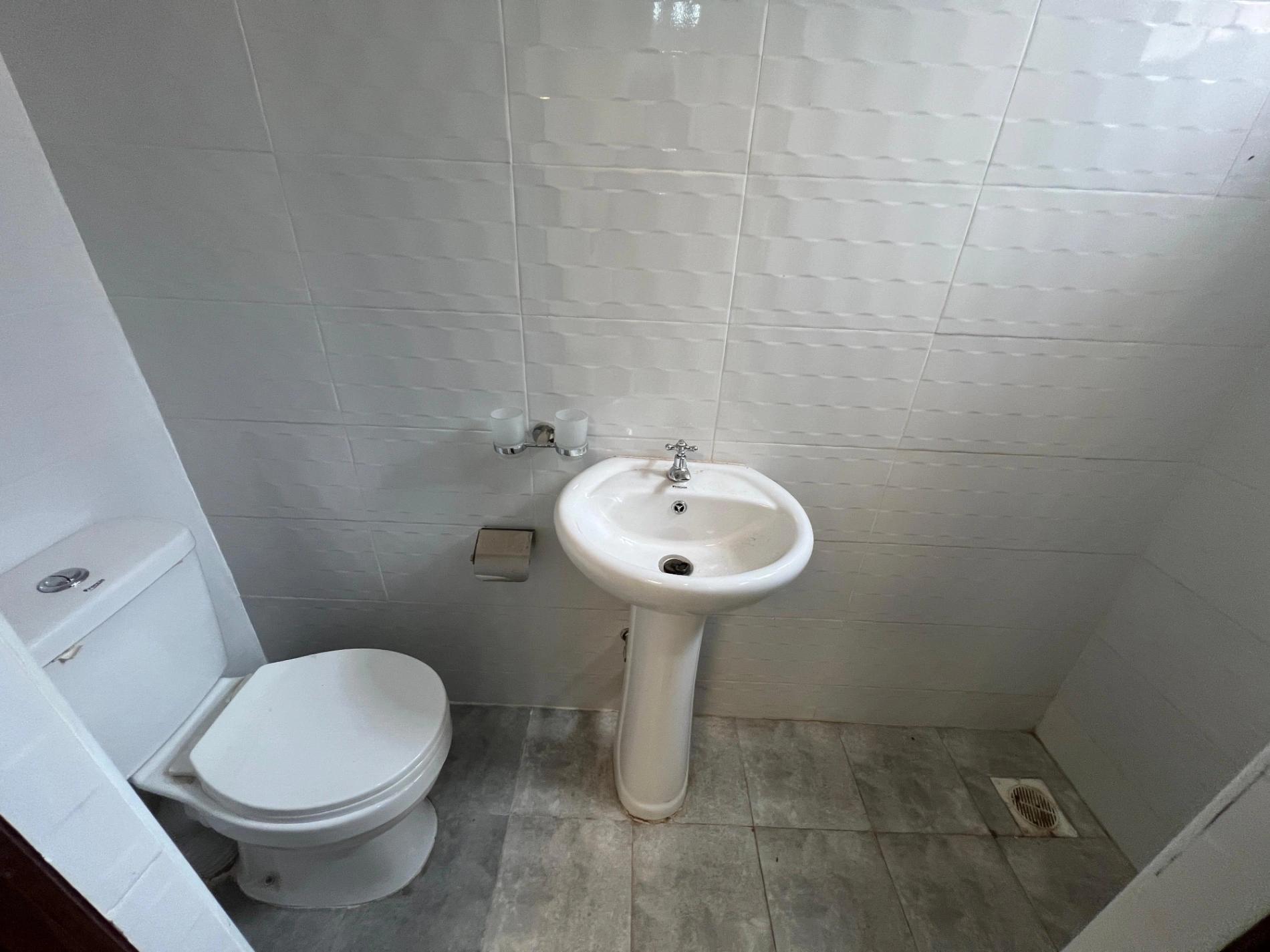 3 BR BUNGALOW FOR SALE NEAR MATANGI JUCTION - Image 13