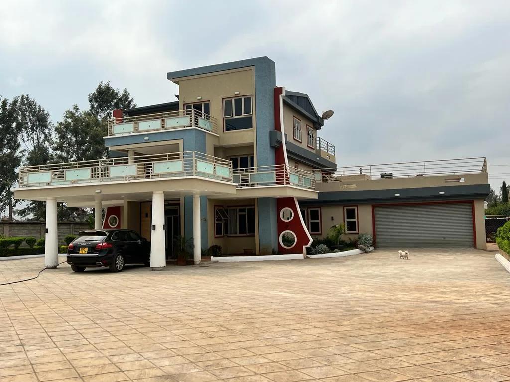 Mega mansion on Sale in kiambu road  - Image 9