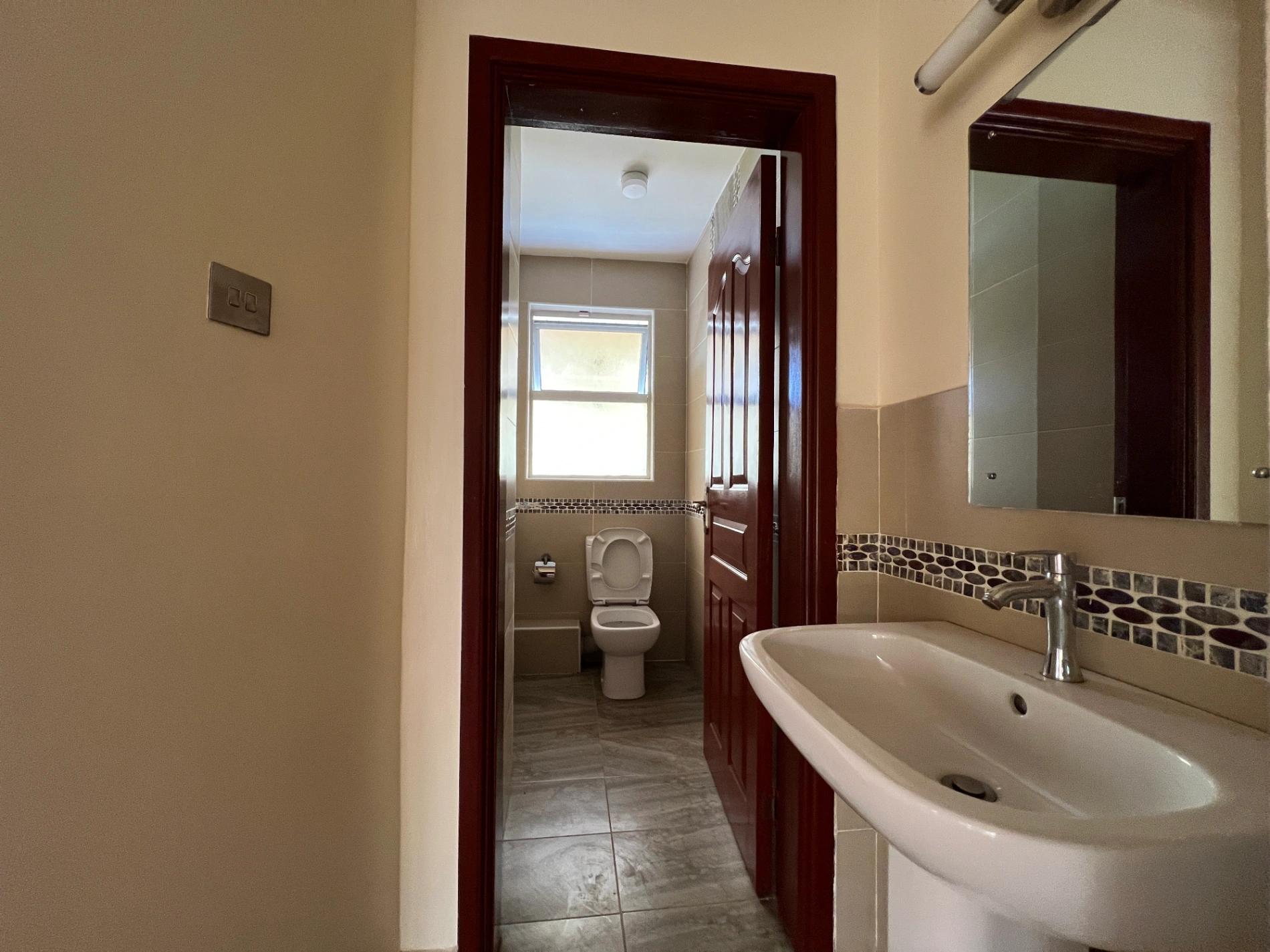 5BR +GYM +SQ on Sale in Lavington  - Image 24
