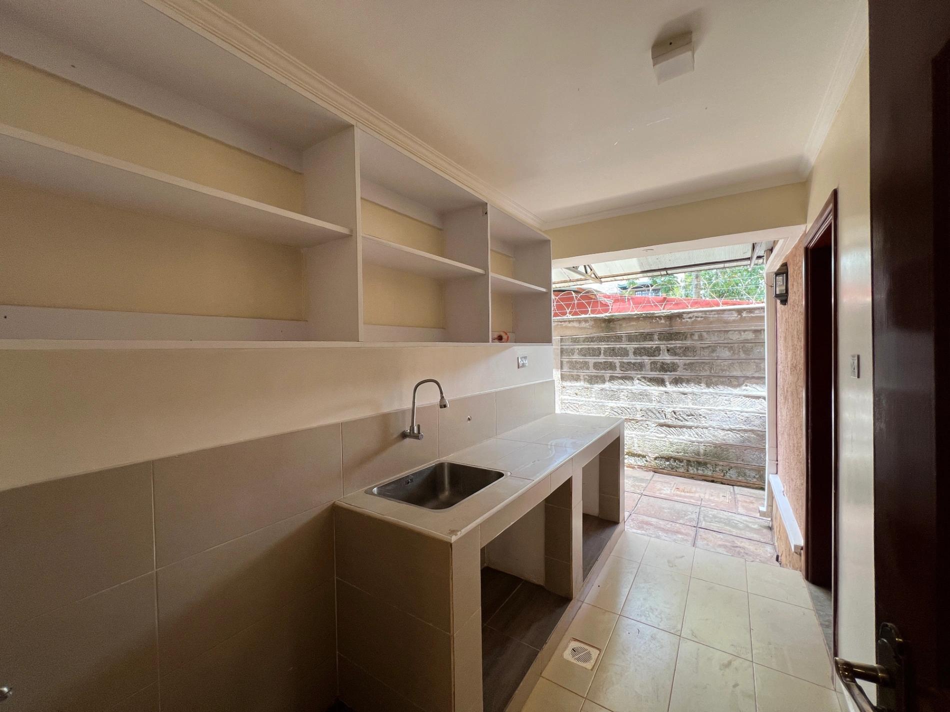 5BR +GYM +SQ on Sale in Lavington  - Image 27