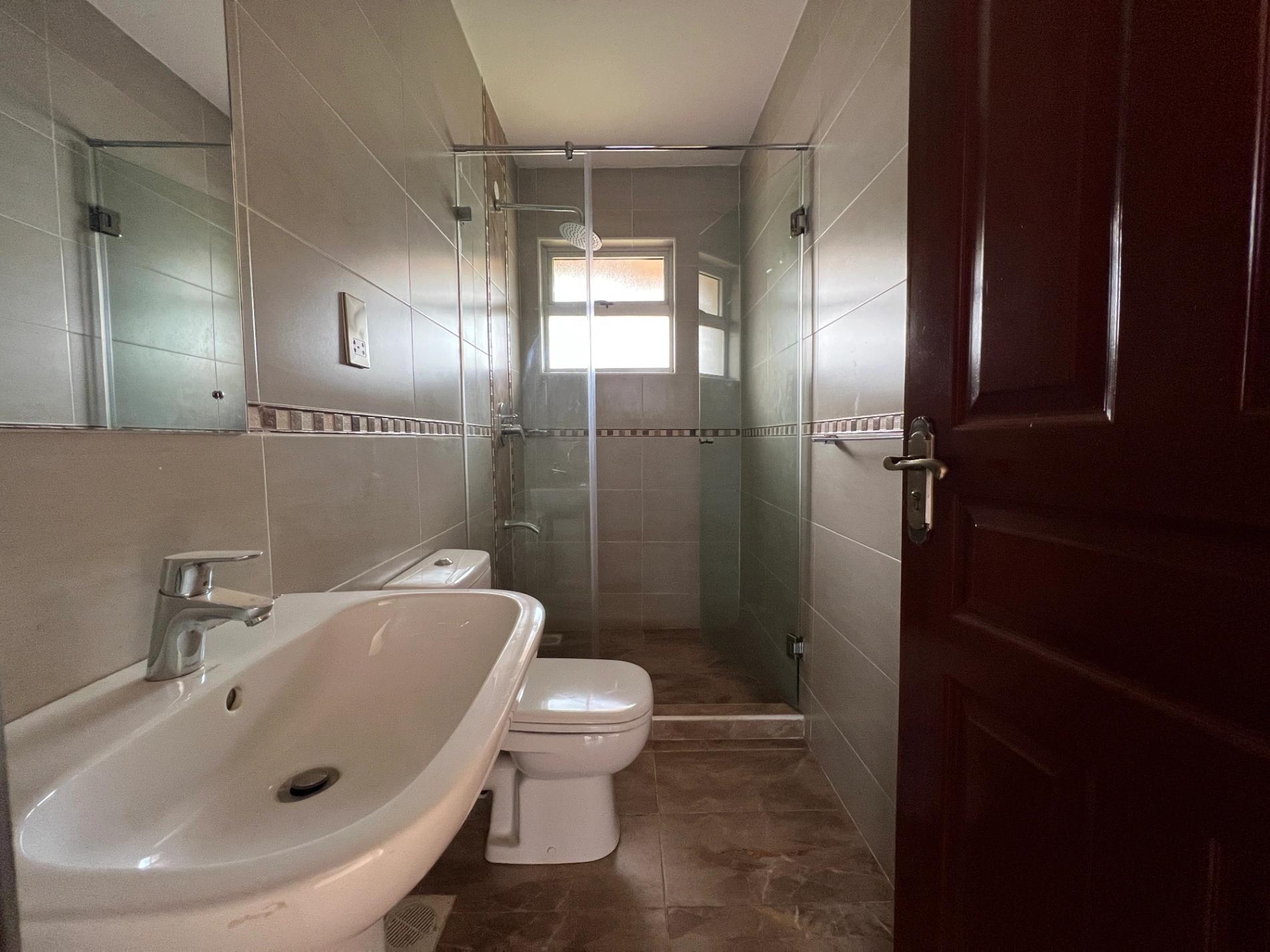 5BR +GYM +SQ on Sale in Lavington  - Image 28