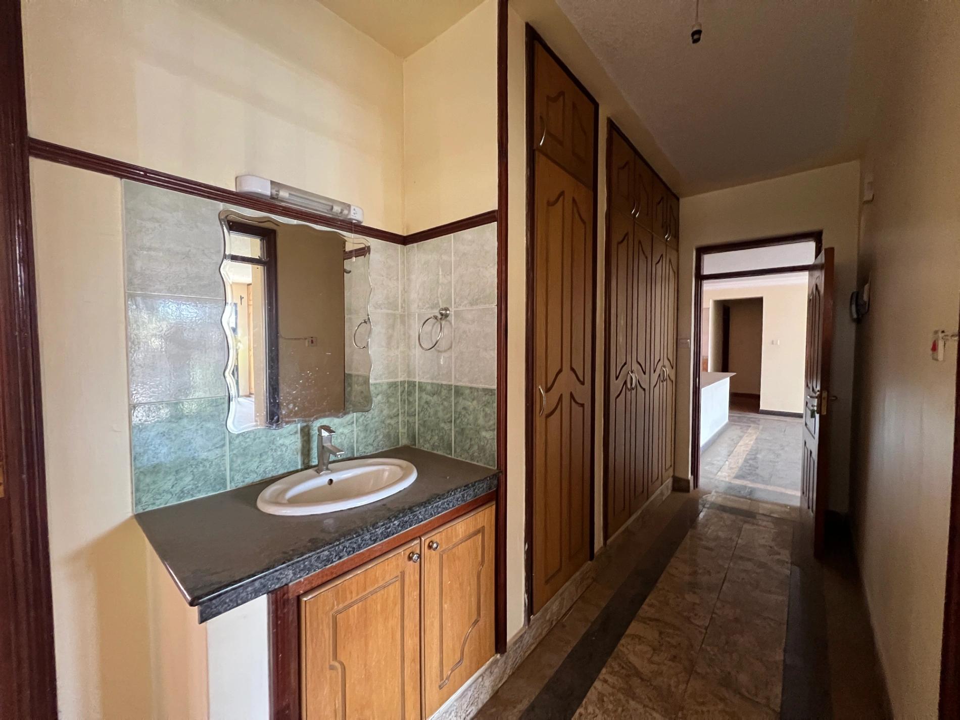 3BR on Sale Along King'ara Road - Lavington  - Image 9