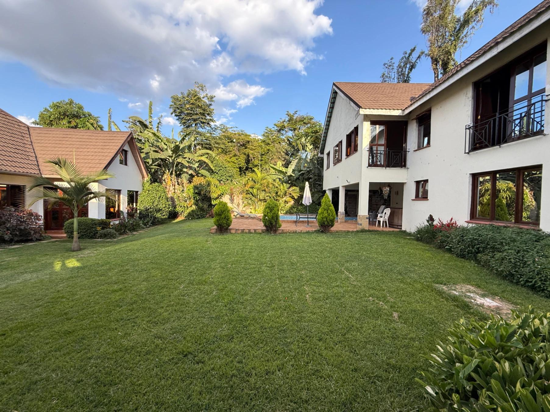 Ambassadorial 6-Bedroom House for Sale in Ridgeways- Kiambu Road - Image 21