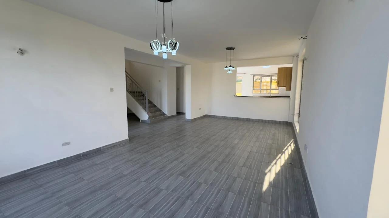 4BR Mansion on Sale in Malaa -Twin Falls  - Image 14